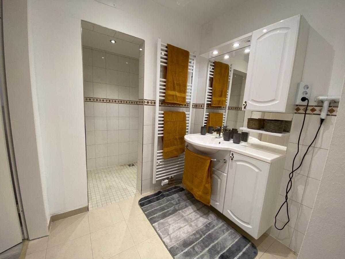 Ferienwohnung Gulfhaus, Mit Sauna Und Grossem Garten Apen Exteriér fotografie